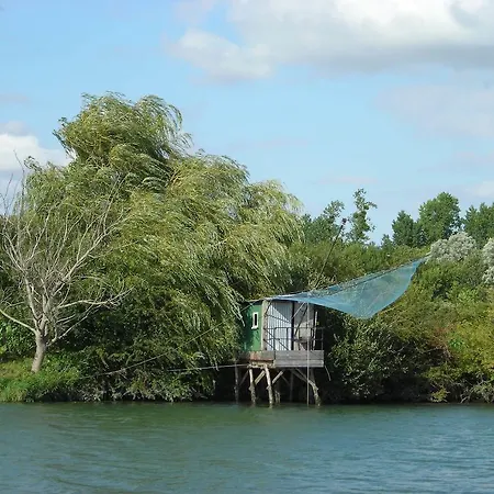 Bed & Breakfast Dhotes La Pertuzerie